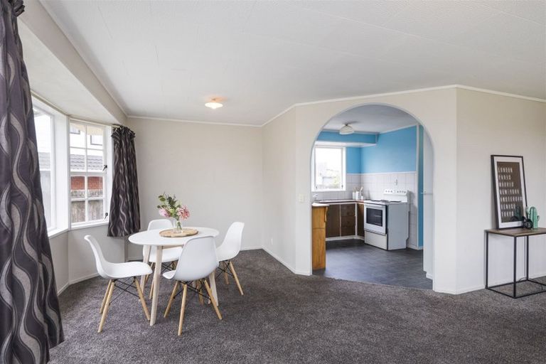 Photo of property in 52 Acacia Street, Kelvin Grove, Palmerston North, 4414