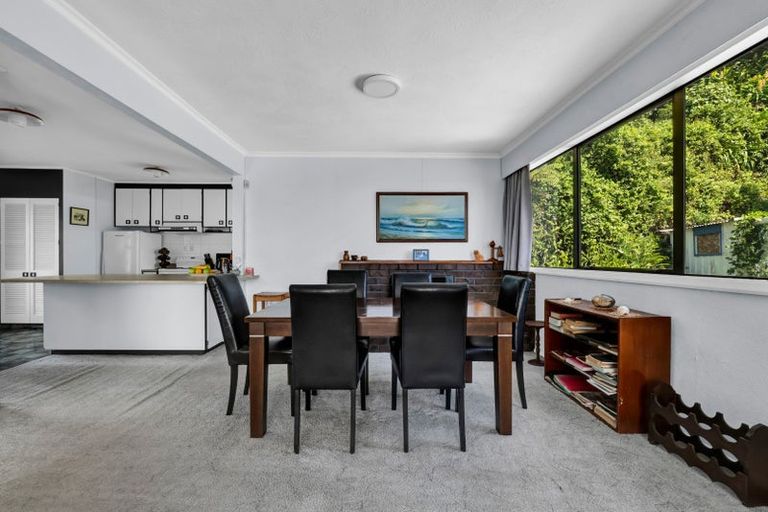 Photo of property in 10 Lawry Street, Moturoa, New Plymouth, 4310