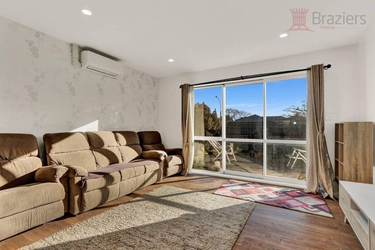 Photo of property in 17 Kearneys Road, Linwood, Christchurch, 8062