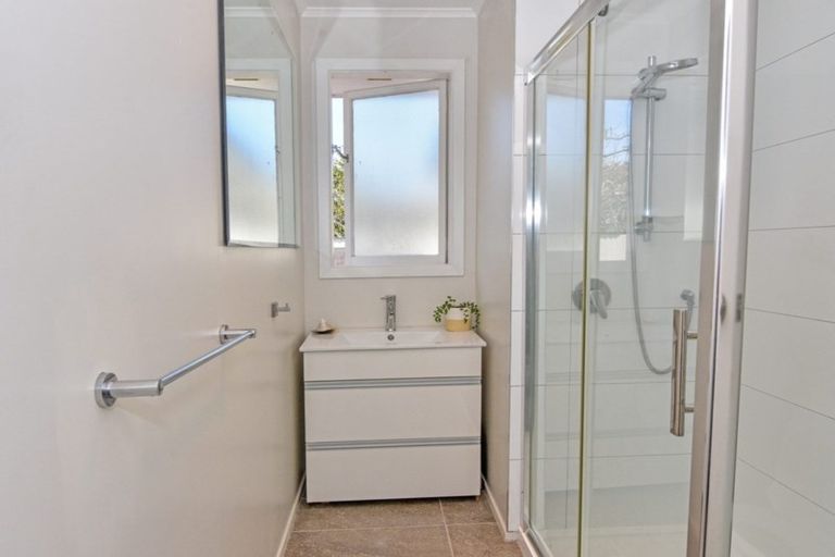 Photo of property in 4 Kay Road, Manurewa, Auckland, 2102