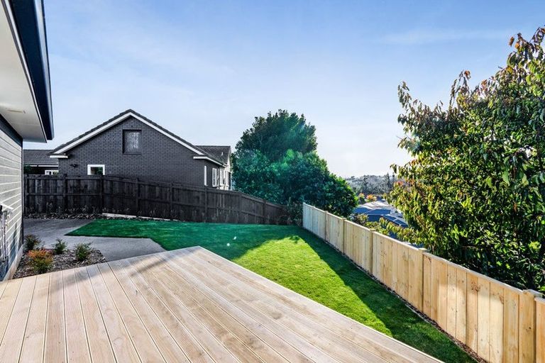 Photo of property in 20a Maple Crescent, Whalers Gate, New Plymouth, 4310