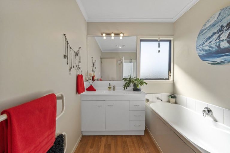 Photo of property in 1/20 The Grove, Nukuhau, Taupo, 3330