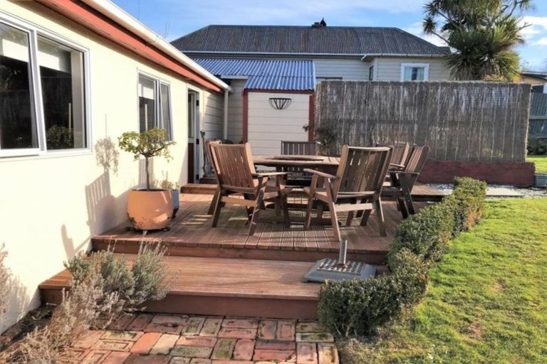 Photo of property in 216 Clyde Street, Balclutha, 9230