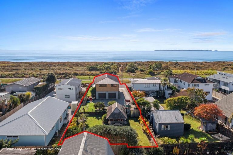 Photo of property in 816 Papamoa Beach Road, Papamoa Beach, Papamoa, 3118