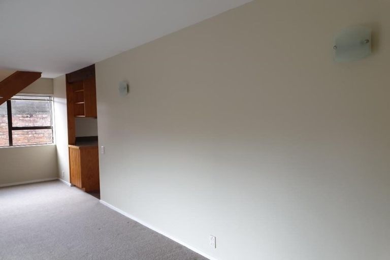 Photo of property in 4/199 Grant Road, Thorndon, Wellington, 6011