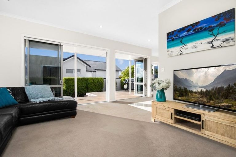 Photo of property in 11 Anselmi Ridge Road, Pukekohe, 2120
