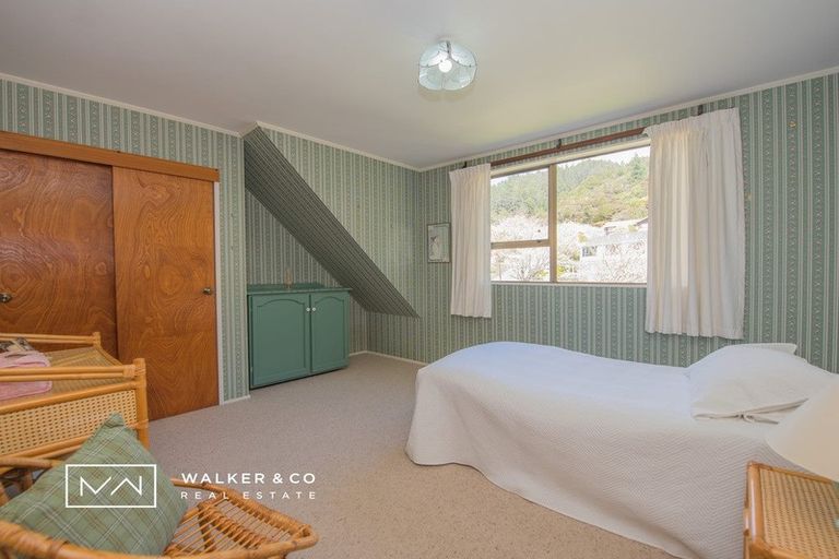 Photo of property in 10 Pioneer Grove, Silverstream, Upper Hutt, 5019