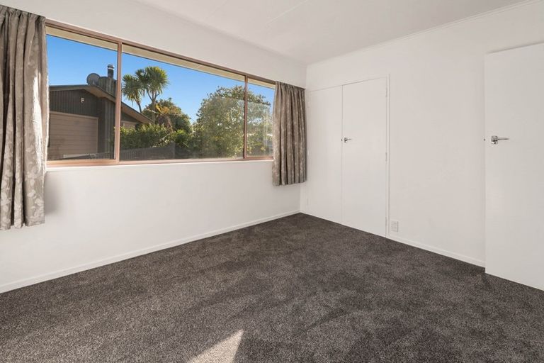 Photo of property in 16 Joanne Crescent, Pukehangi, Rotorua, 3015