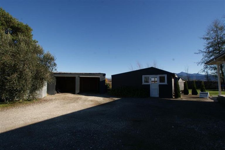 Photo of property in 71 Alma Street North, Renwick, 7204