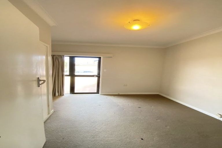 Photo of property in 48 Kitchener Road, Milford, Auckland, 0620