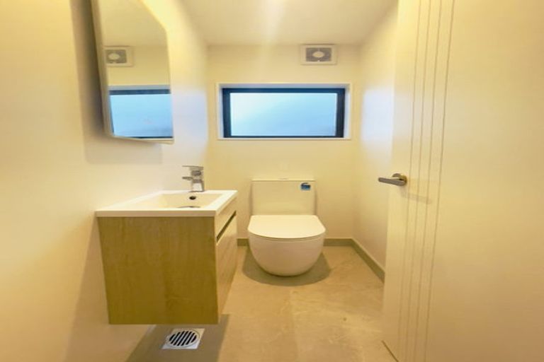 Photo of property in 2/19 Earlsworth Road, Mangere East, Auckland, 2024