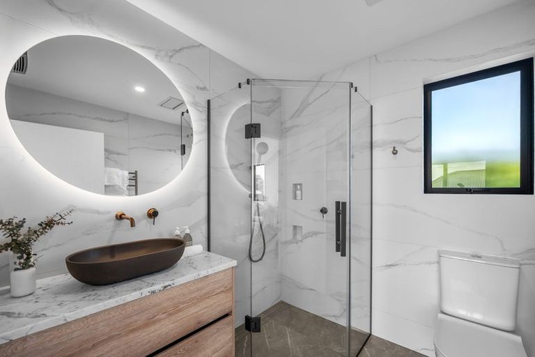 Photo of property in 12a Eric Price Avenue, Takapuna, Auckland, 0620