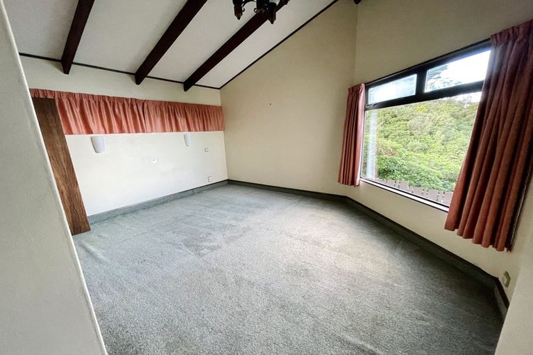 Photo of property in 52 Homebush Road, Khandallah, Wellington, 6035