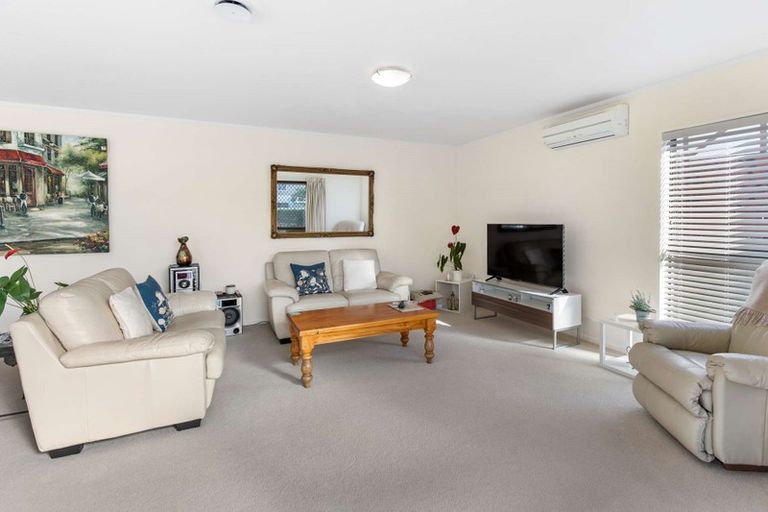 Photo of property in 2b Compton Place, Mount Maunganui, 3116