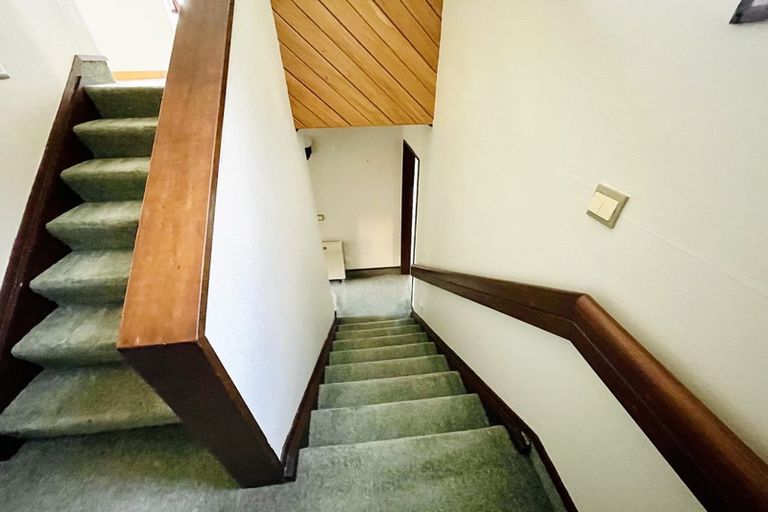 Photo of property in 52 Homebush Road, Khandallah, Wellington, 6035