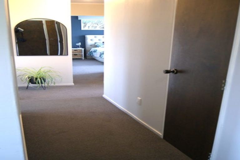 Photo of property in 78 Thurleigh Grove, Karori, Wellington, 6012