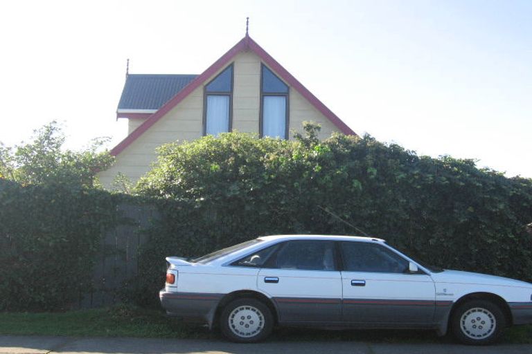 Photo of property in 67 Mazengarb Road, Paraparaumu Beach, Paraparaumu, 5032
