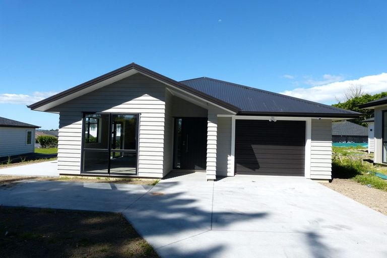 Photo of property in 107 Station Road, Kumeu, 0891
