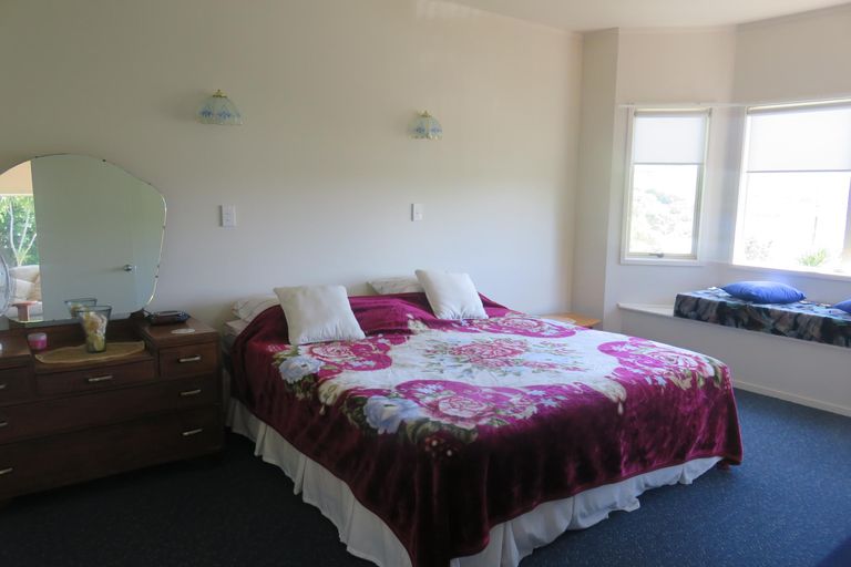 Photo of property in 13 Bush Point Road, Cable Bay, 0420