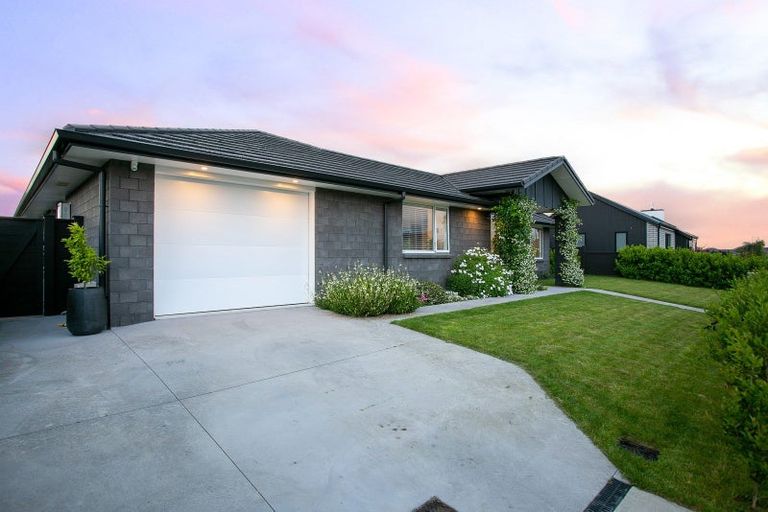 Photo of property in 21 Terry Came Drive, Cambridge, 3434