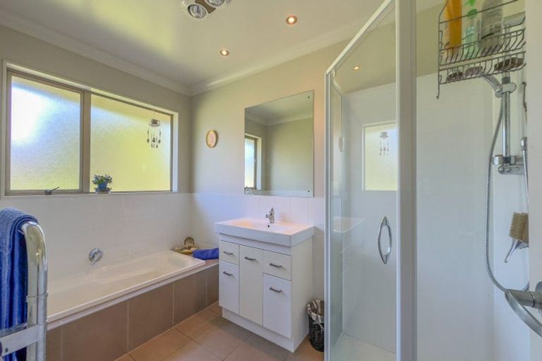 Photo of property in 795 Island Block Road, Island Block, Te Kauwhata, 3782