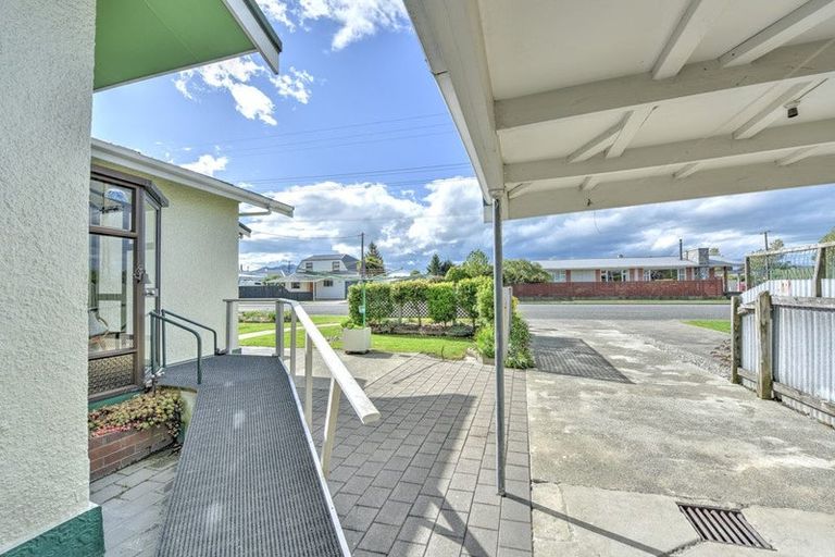 Photo of property in 20 Kitchener Street, Gore, 9710