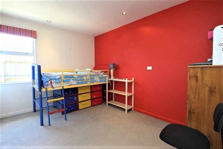 Photo of property in 15a Primrose Street, Northcote, Christchurch, 8052