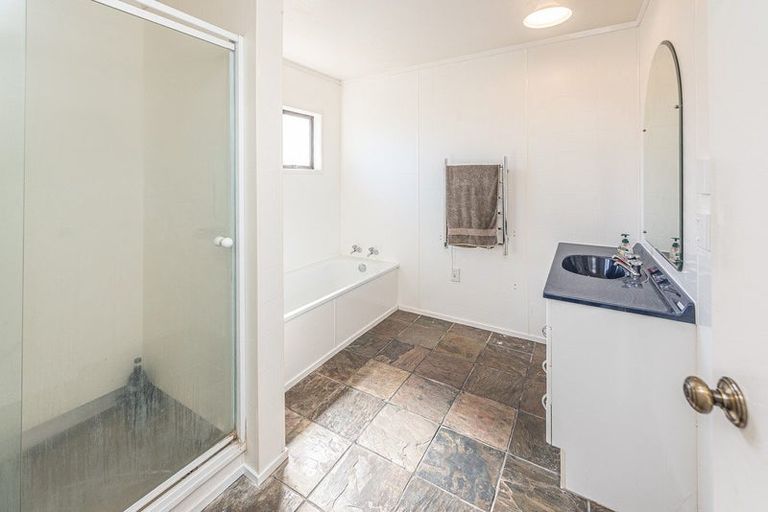 Photo of property in 32 Exeter Crescent, Springvale, Whanganui, 4501