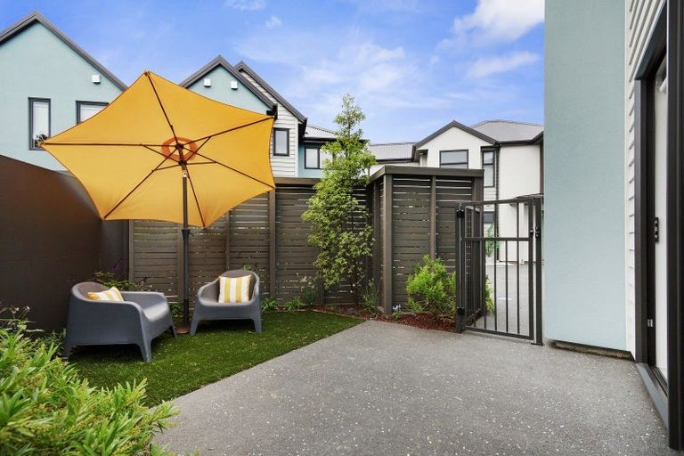 Photo of property in 6d Te Whiti Grove, Waterloo, Lower Hutt, 5011