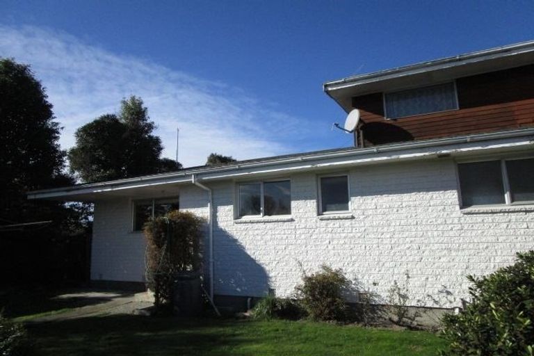 Photo of property in 2/15 Gardiners Road, Bishopdale, Christchurch, 8051