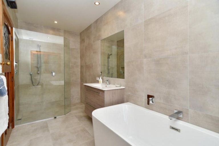 Photo of property in 4 Saint James Avenue, Papanui, Christchurch, 8053