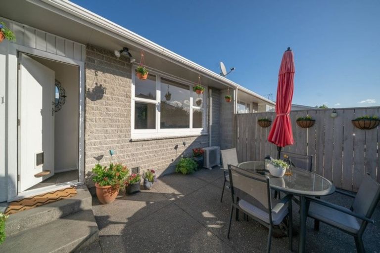 Photo of property in 1/49 Brockworth Place, Riccarton, Christchurch, 8011