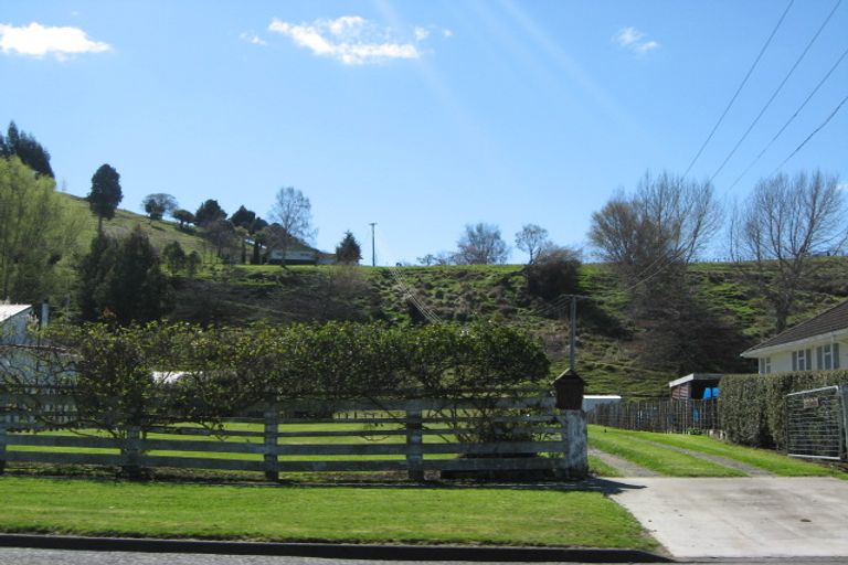 Photo of property in 37 Goldfinch Street, Taihape, 4720