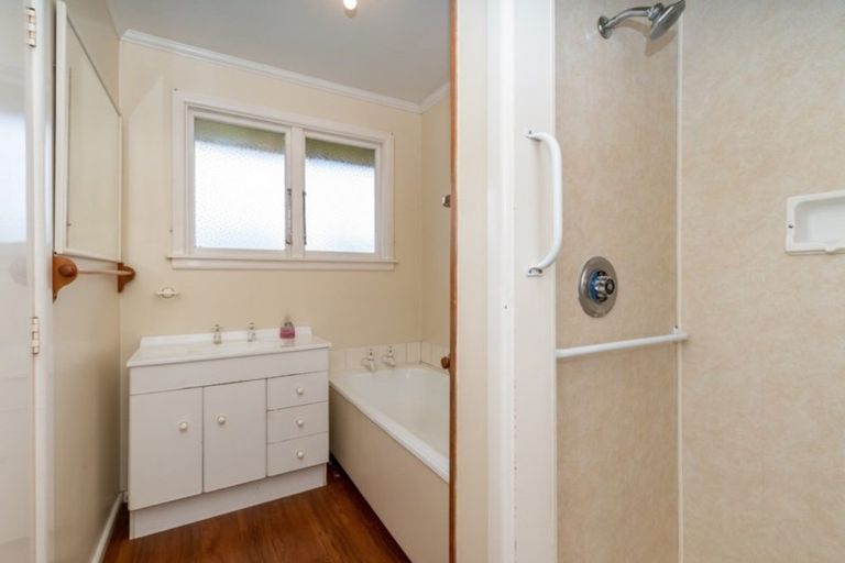 Photo of property in 28 Palmside Street, Somerfield, Christchurch, 8024