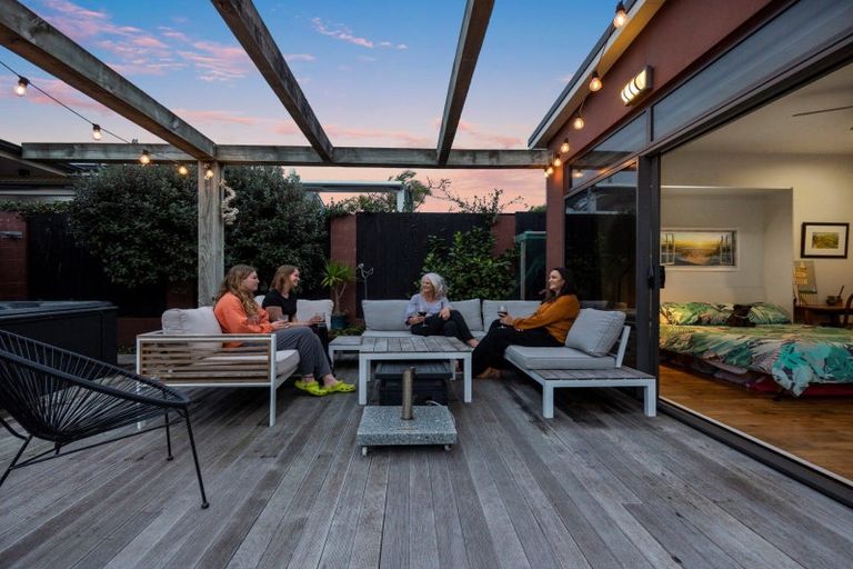 Photo of property in 166 Valley Road, Mount Maunganui, 3116