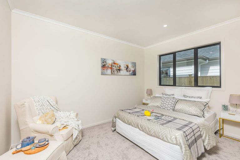 Photo of property in 3 Vintry Drive, Kumeu, 0810