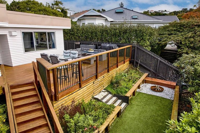 Photo of property in 10 Raroa Road, Kelburn, Wellington, 6012