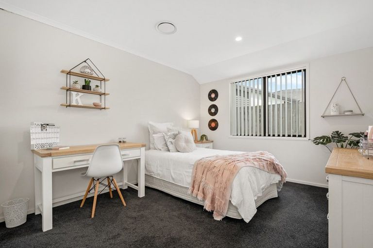 Photo of property in 56 Drabble Crescent, Papamoa Beach, Papamoa, 3118