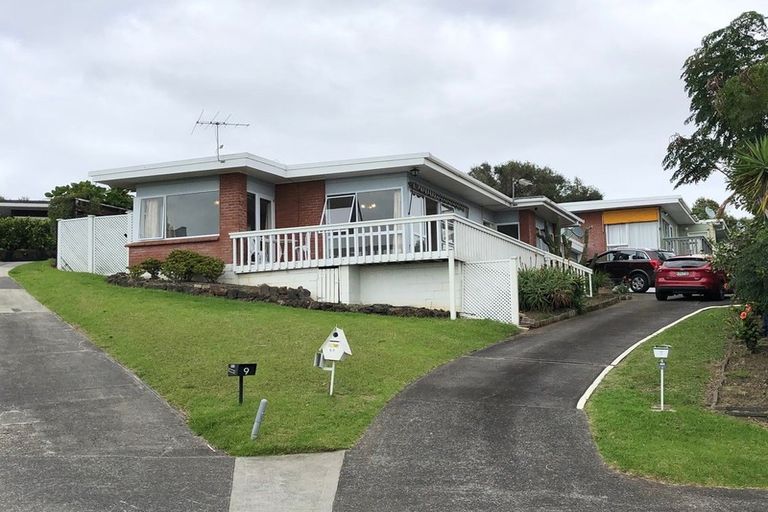Photo of property in 1/7 Chilton Place, Howick, Auckland, 2014