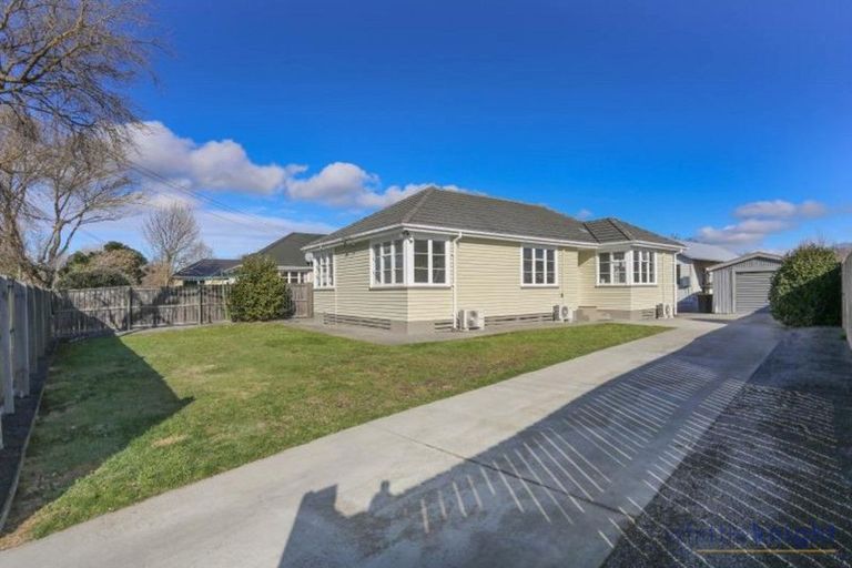 Photo of property in 31 Hollyford Avenue, Bryndwr, Christchurch, 8053