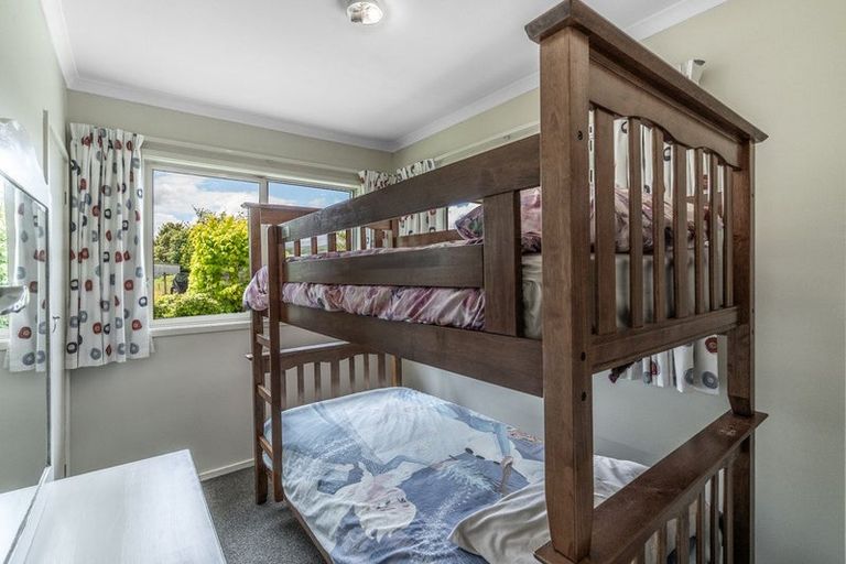 Photo of property in 42 Newburn Street, Waikaia, 9778