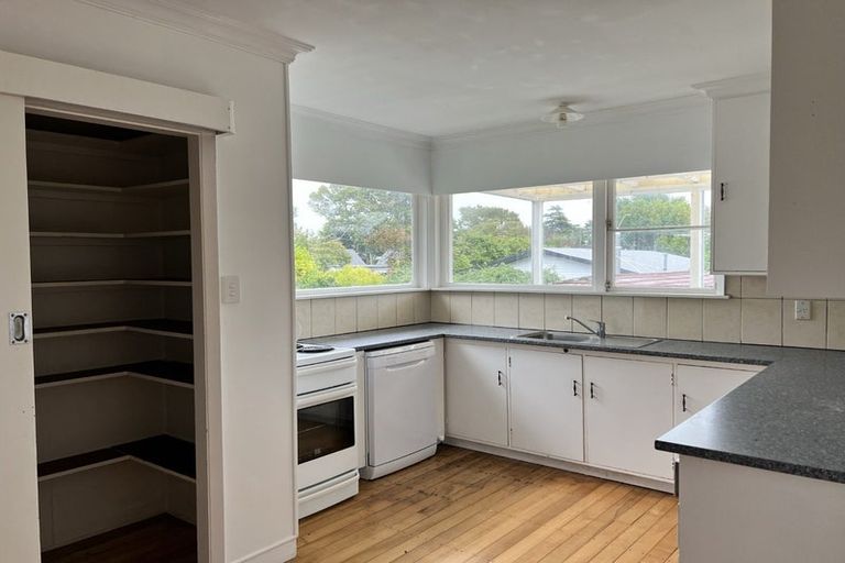Photo of property in 38 Horopito Road, Waikanae, 5036