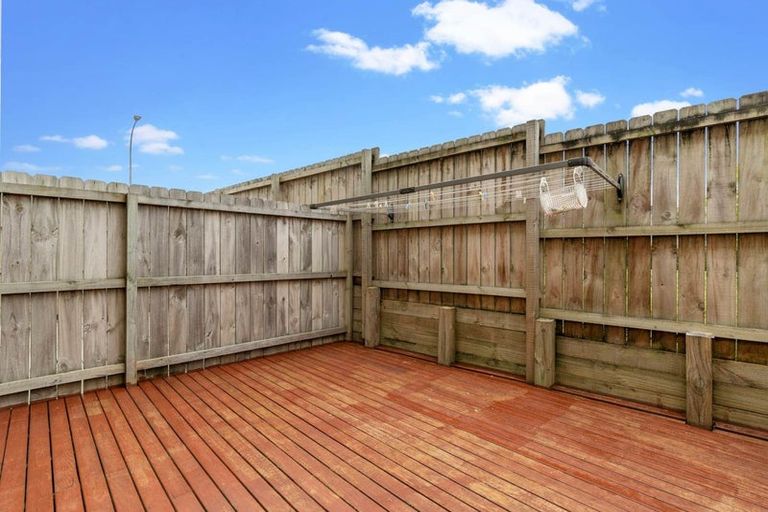 Photo of property in 3/5 Perekia Street, Albany, Auckland, 0632