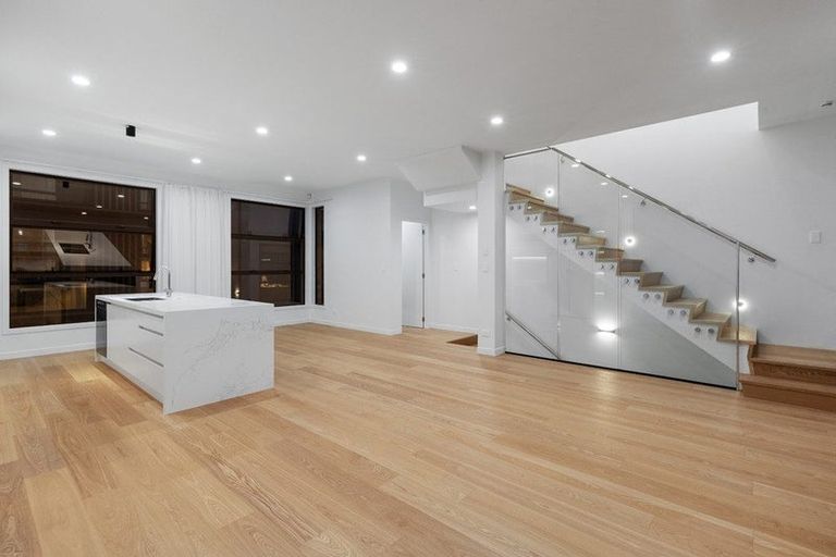 Photo of property in 50c Killarney Street, Takapuna, Auckland, 0622