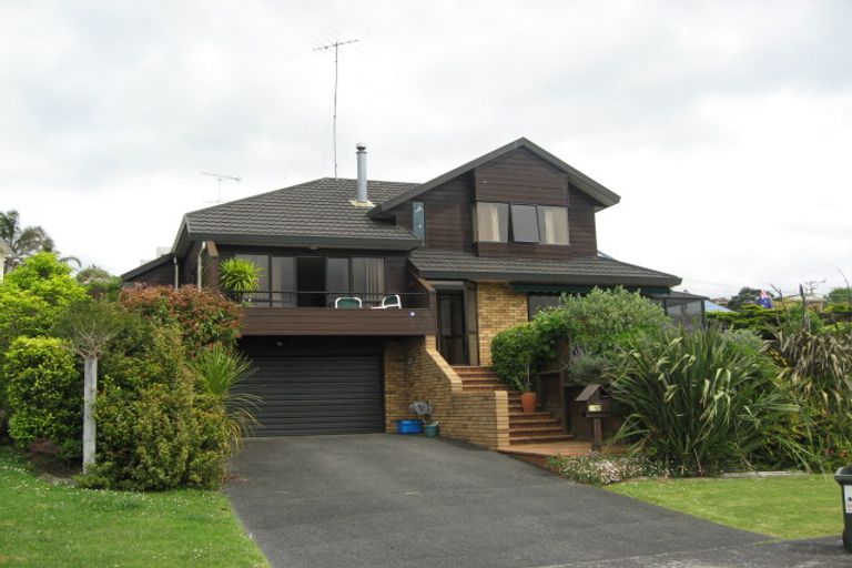 Photo of property in 11 Shuttleworth Place, Manly, Whangaparaoa, 0930