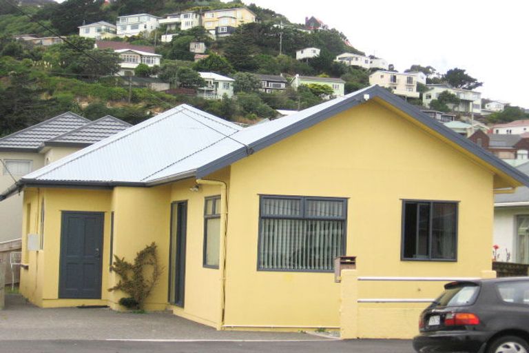 Photo of property in 30 Argentine Avenue, Miramar, Wellington, 6022