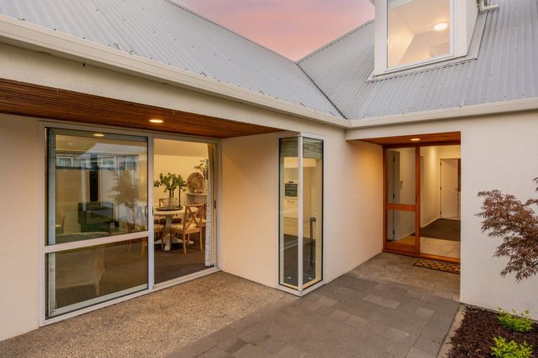 Photo of property in 137c Memorial Avenue, Burnside, Christchurch, 8053