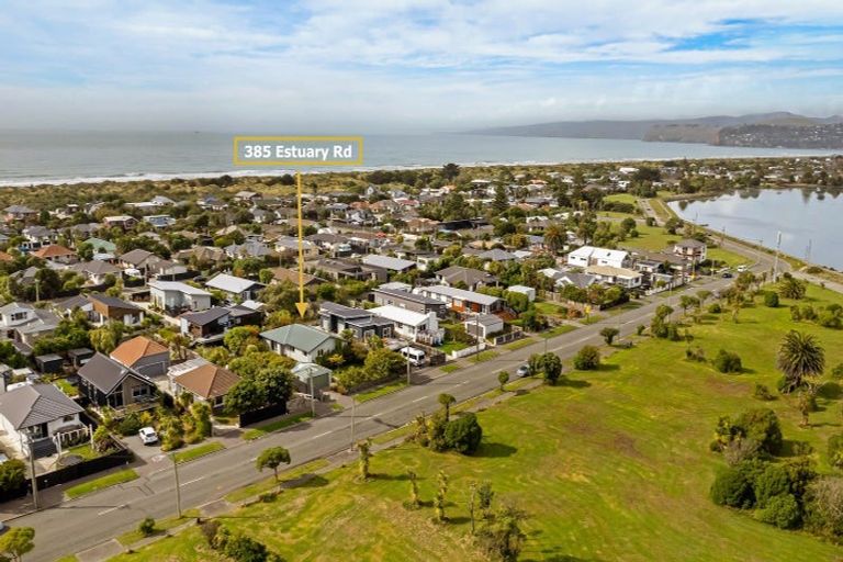 Photo of property in 385 Estuary Road, South New Brighton, Christchurch, 8062