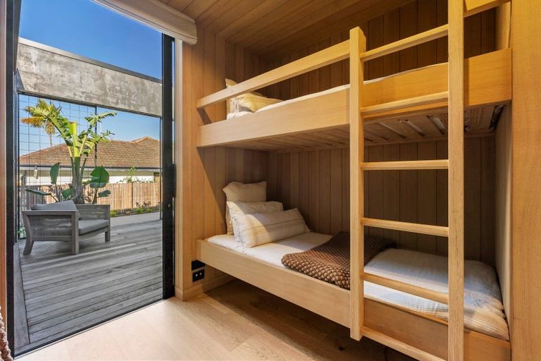 Photo of property in 73a Beach Road, Otumoetai, Tauranga, 3110