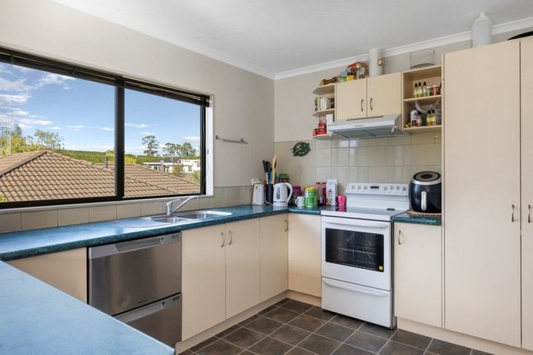 Photo of property in 52 Inverness Drive, Pyes Pa, Tauranga, 3112